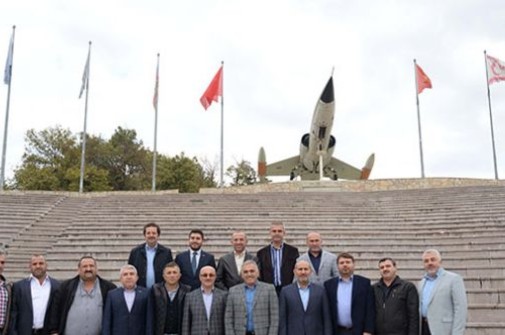 MÜSİAD HENDEK´TEYDİ