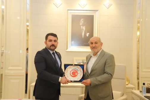 ALPEREN OCAKLARI’NDAN BAŞKAN İRFAN PÜSKÜLLÜ’YE ZİYARET