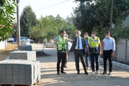 HENDEK SOKAKLARINDA HİZMET YAĞMURU