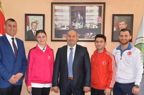 ŞAMPİYONLARDAN ZİYARET